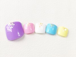 フットネイル　パステルカラー