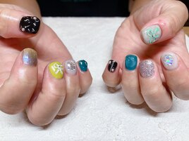 個性派ショートネイル