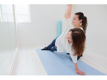 レニコ 三宮店(renico)/整体×ピラティスで腰痛改善