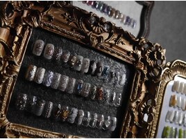 多数の手描きアート