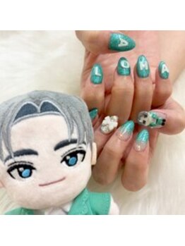 プリュム(Plume)/キラキラ!痛ネイル♪