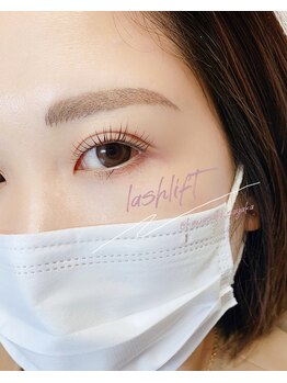 イット(it.)/まつげパーマストレートデザイン