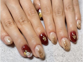 アカラネイルス(Akala nails)/持ちがよくデザイン性も高い◎