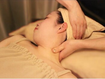 サロンハート(Salon Heart)/デコルテケアフェイシャル