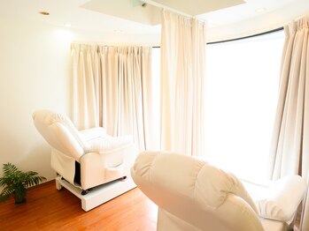 フィールカブ 仙川(feel kab)/ふかふかリクライニングチェア♪