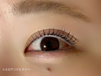 シエロアンドヒラリー/