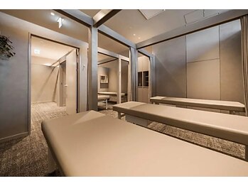 リコア鍼灸接骨院 グラングリーン大阪(ReCORE鍼灸接骨院)/店内☆