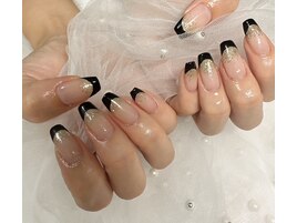 ラメグラ黒フレンチ