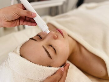 シェリの写真/冬の乾燥でお肌が荒れてしまう…。お肌の悩みは様々。お肌の代謝を上げてお悩みのない美肌へと導きます◎