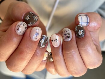 ペタロ(Petalo)/落書きネイル