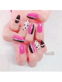 ピンクブラックネイル