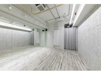 ハピジョイ(Happi Joy)/白を基調とした落ち着く空間