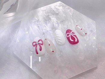 リリ 西荻窪駅前店(Lili)/ぷっくりリボンとニットネイル