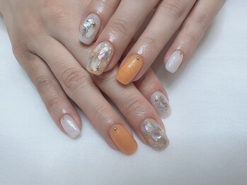 ネイル スパ ココプラス(Nail spa Cocoplus)/オレンジ×グレーのシェルネイル