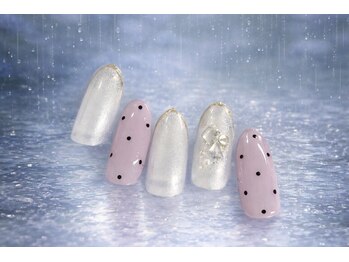 ラヴィネイル アイルアイズサラ 京都駅前店(La Vie Nail I'll Eyes' SARA)の写真/お得な限定クーポンや、季節に合わせたデザインが豊富♪リーズナブル×丁寧な施術でリピーター様多数☆