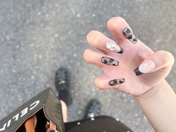 エム ネイル 本店(M Nail)/★黒フレンチ×ハートネイル★