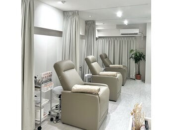 エミビューティラッシュ(Emiy Beauty Lush)