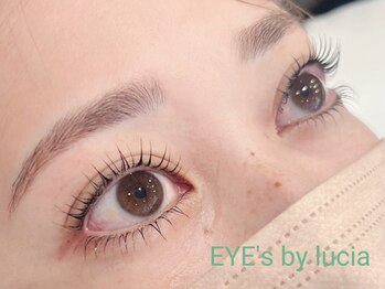 アイズ バイ ルシア 奈良店の写真/《美眉アイブロウ》黄金比率で朝のメイク時間短縮♪高技術×低価格が嬉しい◎ムダな産毛もWAXでキレイに！