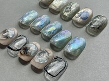 ネイル ヨック(nail Yok)の雰囲気（#マグネット#ニュアンス#オーロラ#フット#ワンカラー#パラジェル）