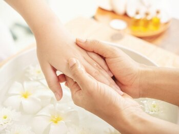 ラウレア(laule'a)の写真/【ジェルお休み中の方/ネイルが出来ない方に◎】プロのケアで美しく潤いのあるお手元に*。