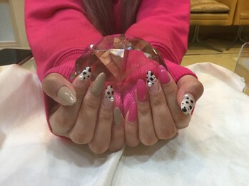 エスフィーネイルサロン ブリーユ(Esfy nailsalon Brille)/ダルメシアンネイル
