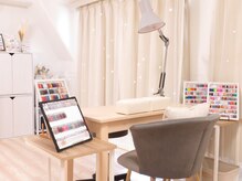 300色以上のカラーから選び放題！色混ぜも◎パーツも多数ご用意