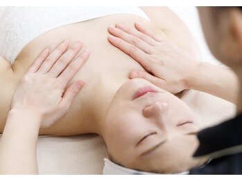 プライマルビューティ 艶 本店(Primal Beauty)/魅せる美しいデコルテラインも♪