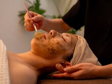 ケリービューティーサロン(kelly beauty salon)の雰囲気（クリスティーナを使ったフェイシャルメニューハーブピーリング）