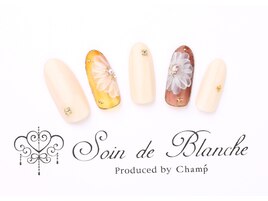 フラワーネイル￥8424(込)