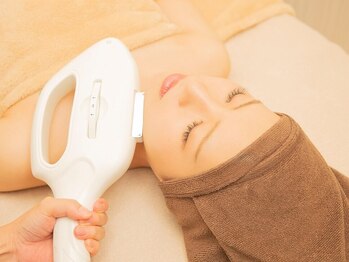 リムサロン(RIMSALON)の写真/【大人女性の身だしなみ】ムレ・不快感を解消するVIO脱毛や、メイクノリが劇的に変わる顔脱毛が大人気!