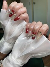 ヘブン ネイル 鶯谷(HEAVEN Nail)/レッド×ゴールドリボンネイル