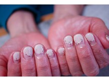 プチリリィ(Petit Lily)/肌馴染みのいいミルキーカラー