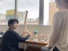  CENTRE【猫背・巻き肩 整体/マシンピラティス/馬車道/関内】【6月NEWOPEN(予定)】の雰囲気（整体×ピラティスでほぐすだけでなく繰り返さないカラダづくり）