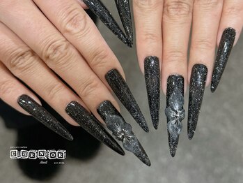 シェノエ ネイルズ(Chenoe Nails)の写真/長さもフォルムも妥協しない、一人ひとりに合う理想の指先へ!バランスよくより美しく◎【初回オフ無料】
