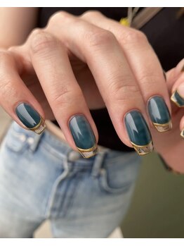 アールネイル(r.nail)/クリアフレンチ。