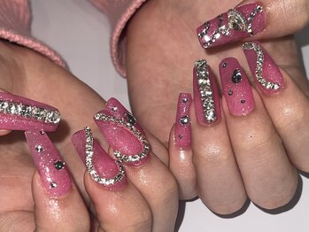 ハチイチイチサン(8113)/ゴテゴテネイル