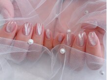 指先に動く輝きマグネットネイル