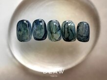 ドロウラピリィ トカ(DLAW Lapilie/toka)/ニュアンスネイル