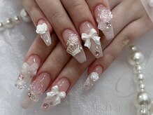 チャロム(Charom)/ゴテゴテガーリーネイル