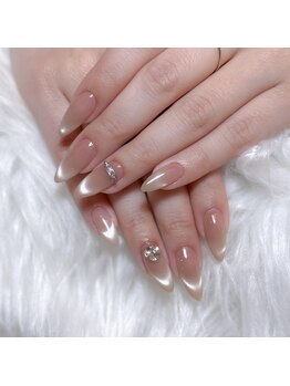 リリーネイル(Lily nails)の写真/シンプルだからこそフォルムにこだわり◎近くで見られたくなる指先へ◇豊富なカラー×パラジェルで上品に♪