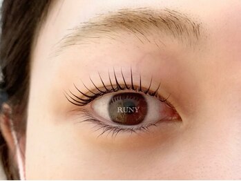 アイラッシュ ルニー(eyelash RUNY)の写真/【目元にお悩みの方おすすめ】当店一番人気のパリジェンヌ＆種類豊富なマツエクメニューで華やかな目元に♪