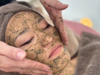 ティエット(tiet)の写真/《大人女性のための隠れ家サロン》理想の美肌を手に入れるため、細胞から元気にするトリートメントをご提案