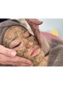 ホウレイ線・たるみ改善！予防ケア