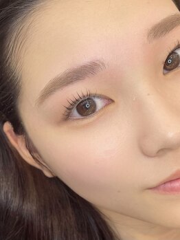 イソ(iso.)/黄金比で美眉スタイリング◎