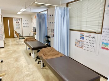 匠 光の森整体院/施術ベッド