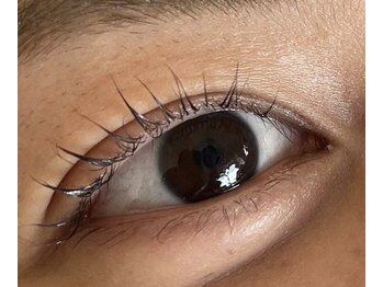 エクラ(eclat)の写真/京田辺駅から徒歩5分以内！派手すぎず品のあるカールで、すっぴんでも自然にちゃんと盛れる目元を叶えます