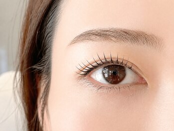 アンドシー 西宮北口店(and she.)の写真/こうなりたかった！がきっと見つかる◎特別なカウンセリングで理想の目元に【デザインまつげパーマ￥4980】