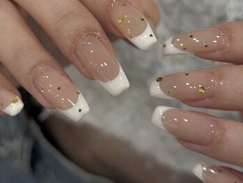 ロミー(Rommy)/フレンチネイル ¥8800