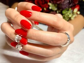 レッドネイルで気分を上げて♪