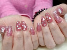 技術レベルの高いネイリストによる繊細なアートとトレンドをいかしたおしゃれなデザイン☆